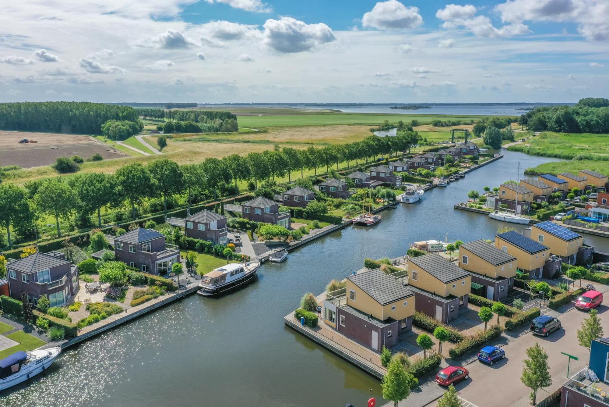 Nautic Rentals - Marinapark Oude-Tonge Exteriér fotografie
