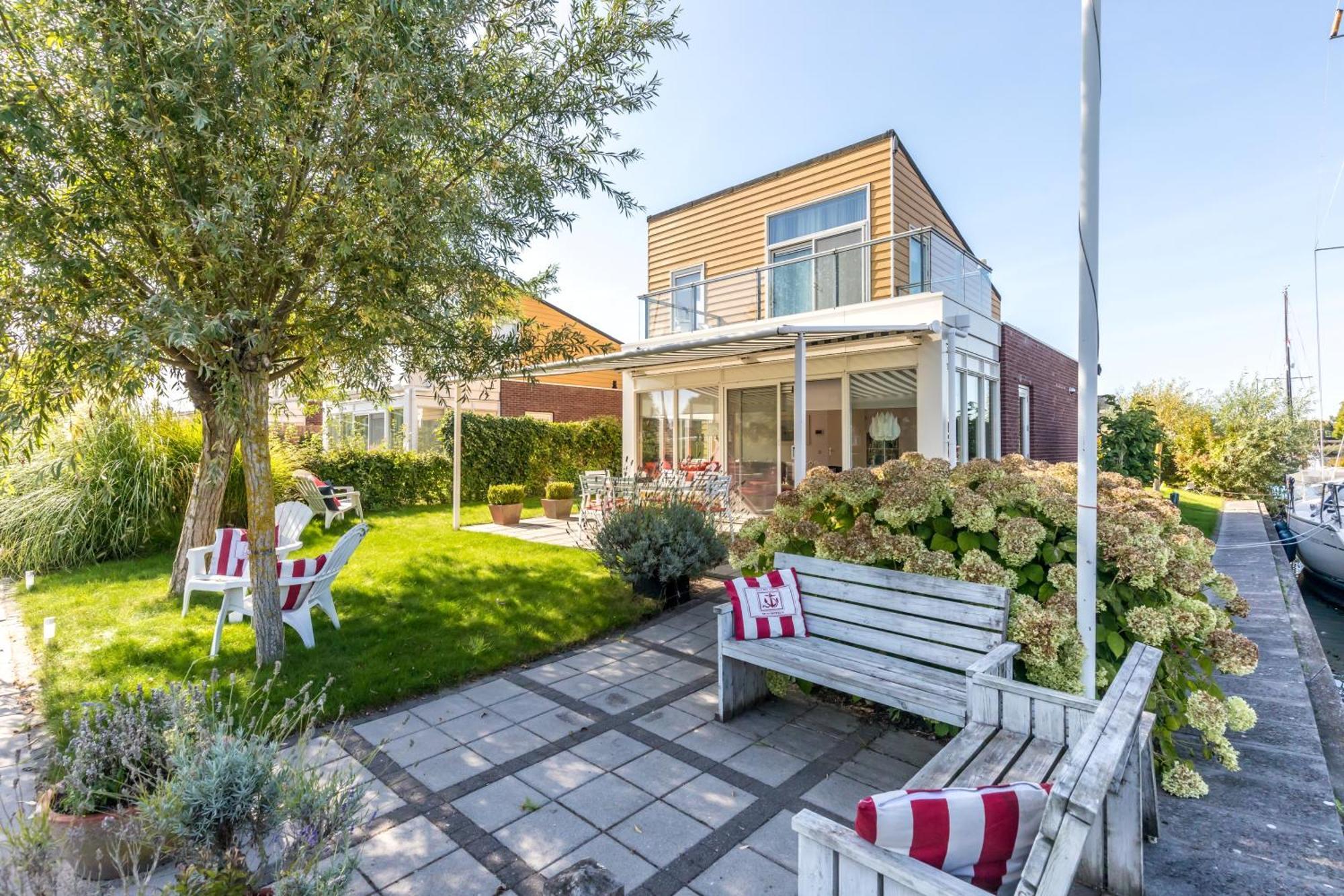 Nautic Rentals - Marinapark Oude-Tonge Exteriér fotografie