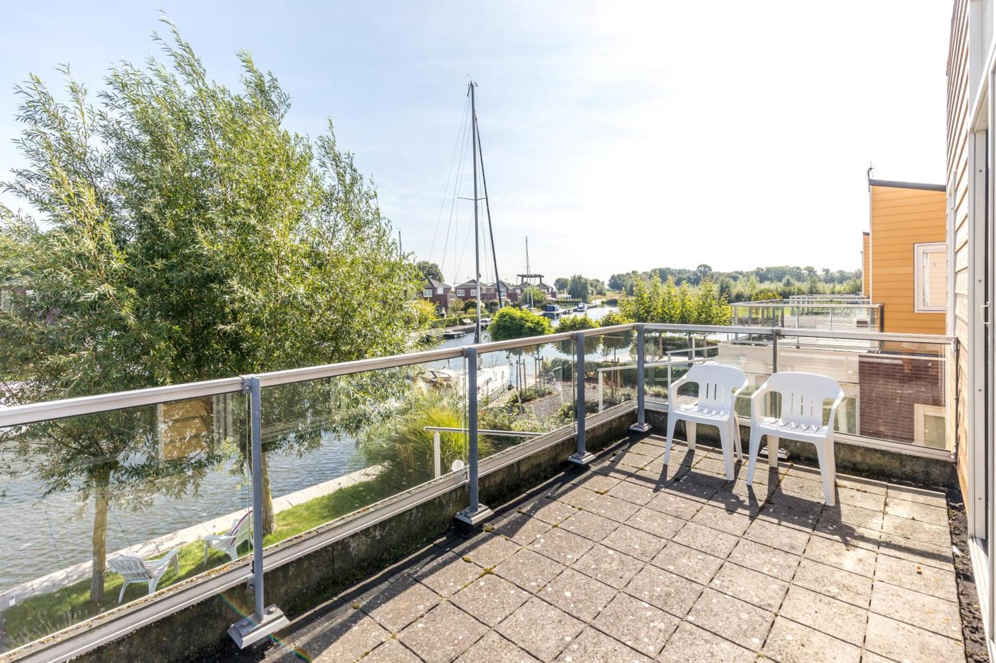 Nautic Rentals - Marinapark Oude-Tonge Exteriér fotografie