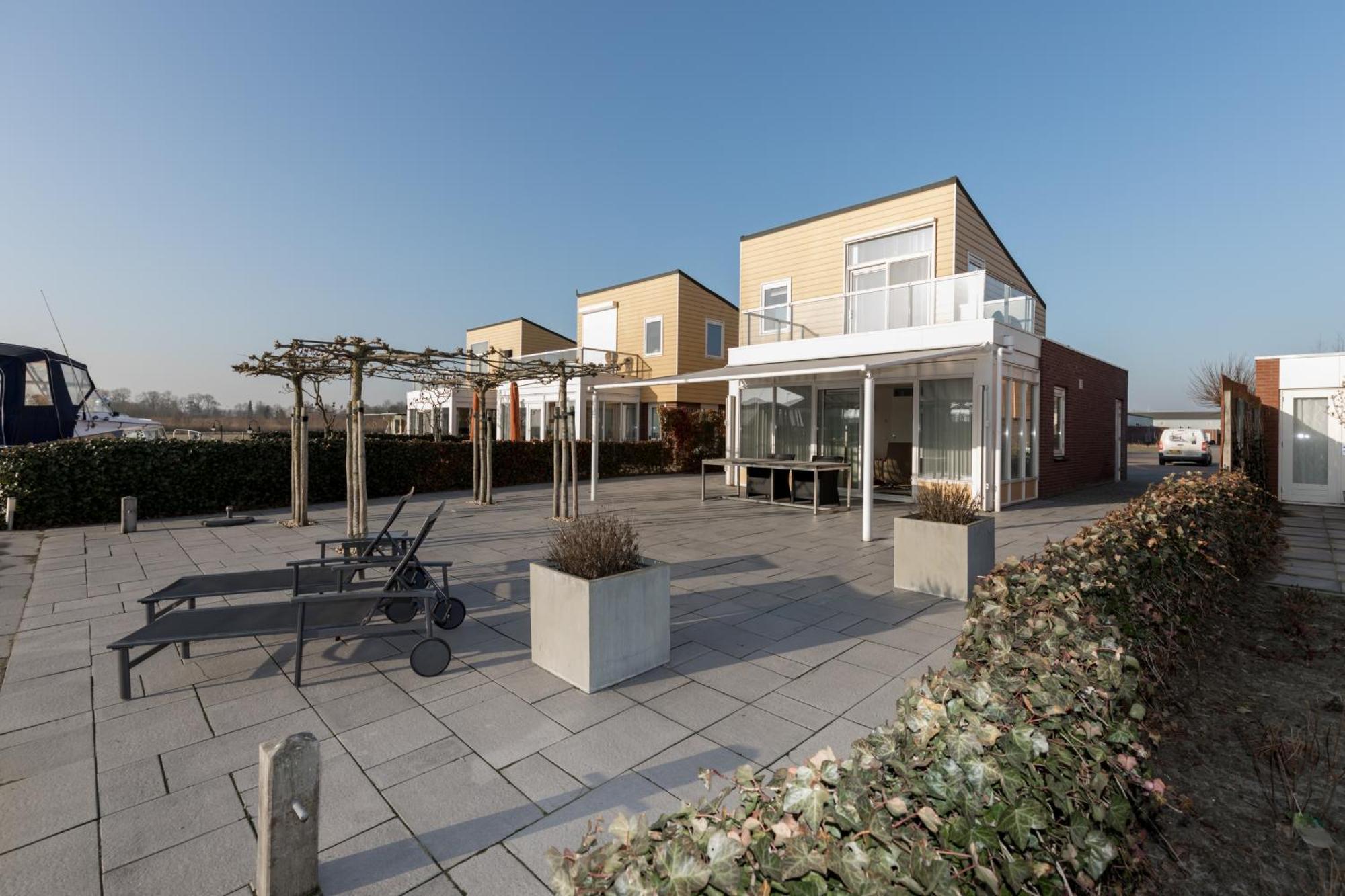 Nautic Rentals - Marinapark Oude-Tonge Exteriér fotografie