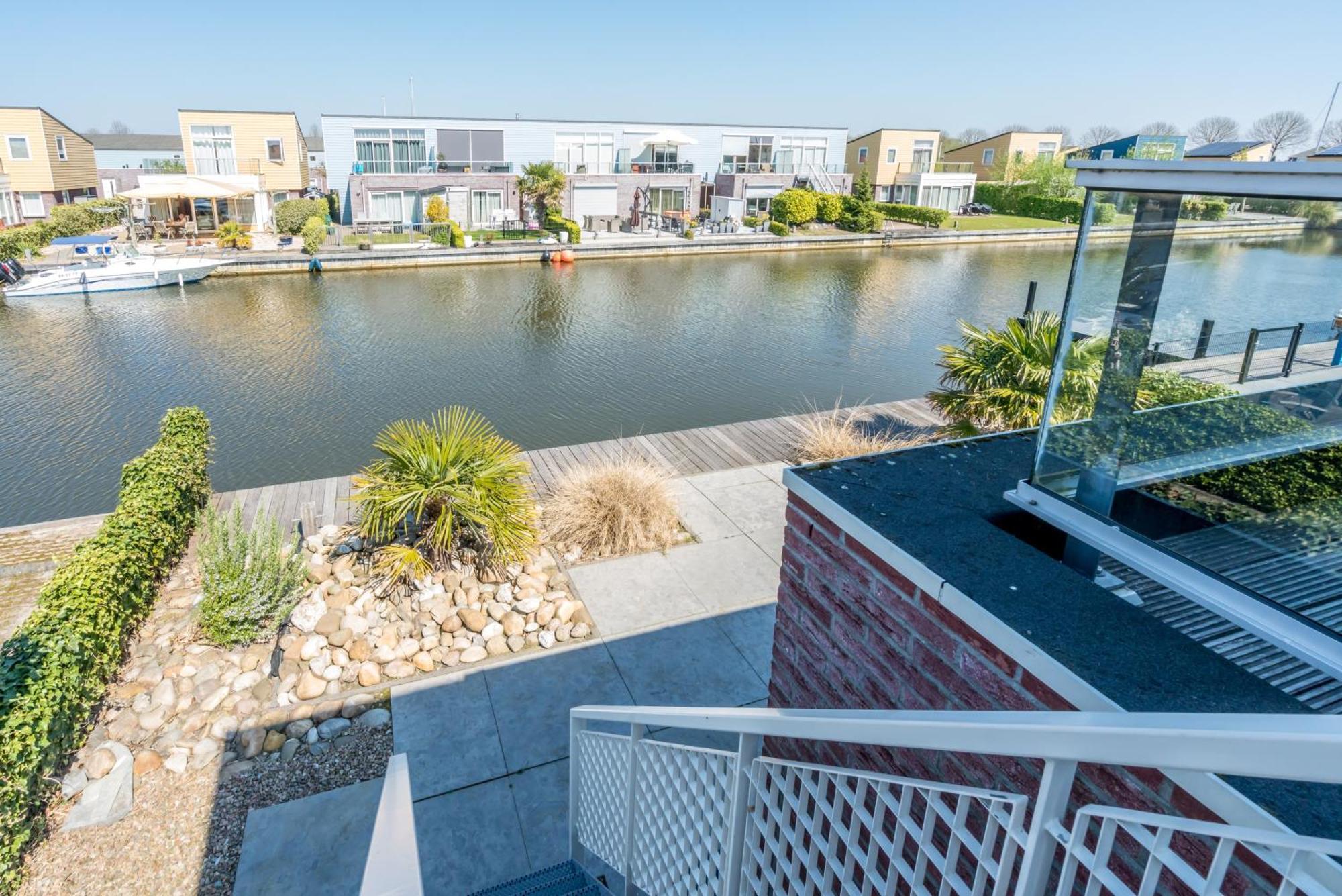 Nautic Rentals - Marinapark Oude-Tonge Exteriér fotografie