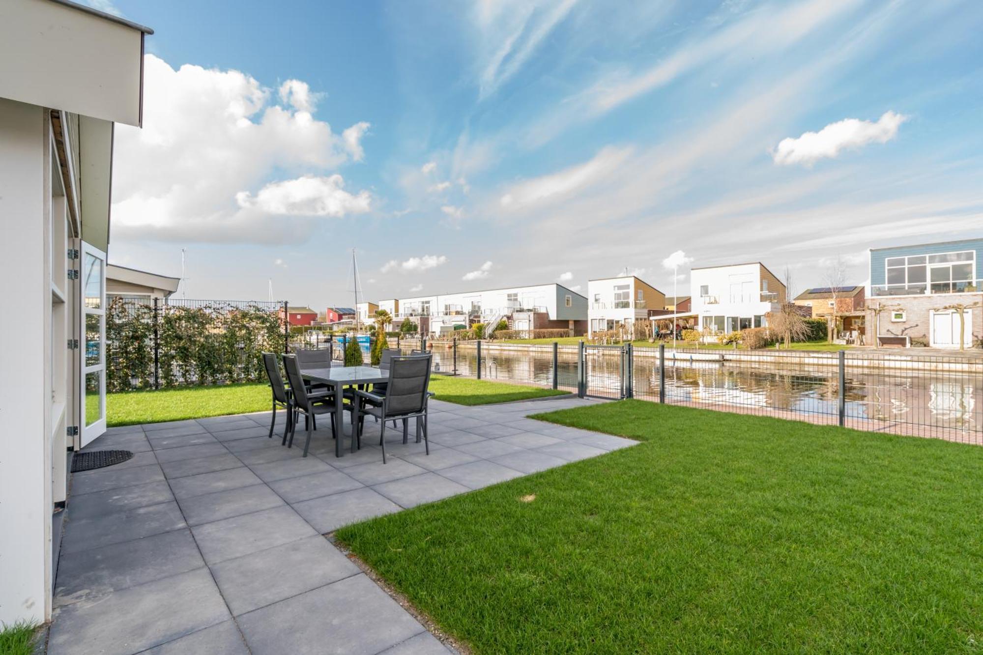 Nautic Rentals - Marinapark Oude-Tonge Exteriér fotografie